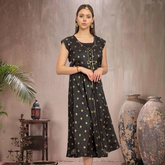 Elegant Black and Gold Silk Knee-Length Dress | Muvvas Boutique - Picture 3 of 6